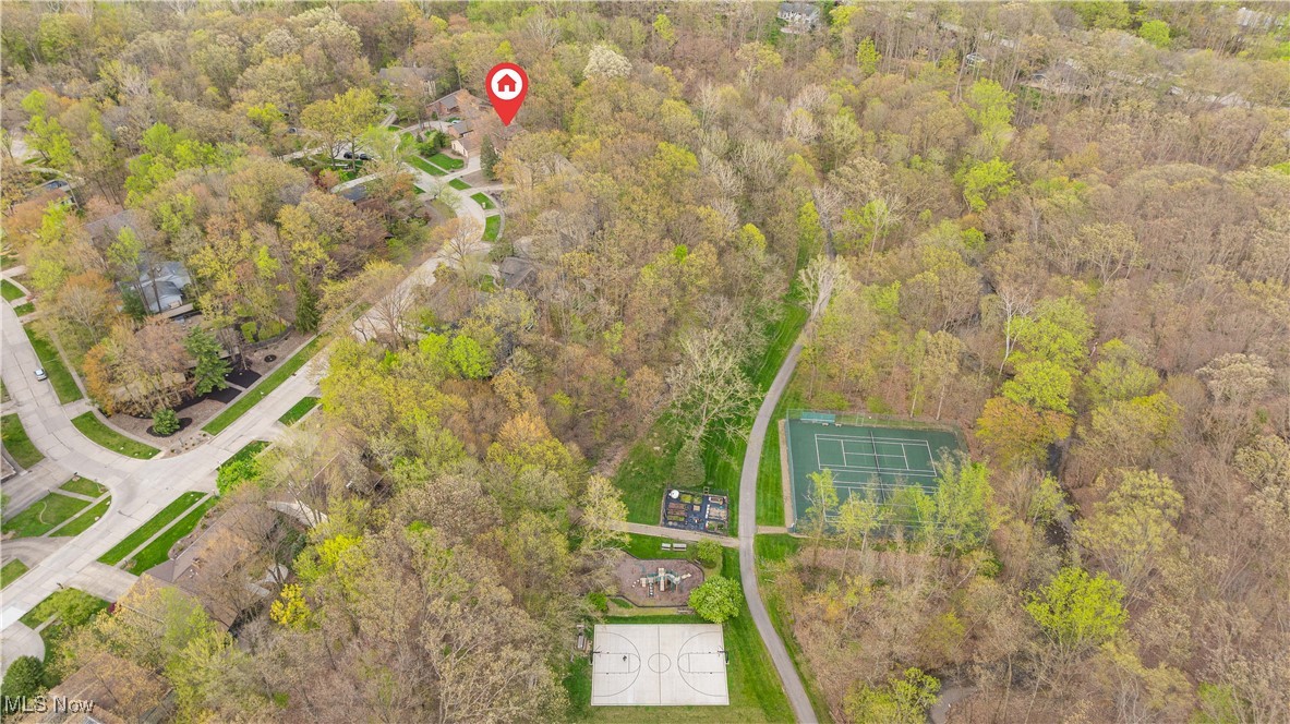 17653 Falling Leaves Road, Strongsville, Ohio image 46