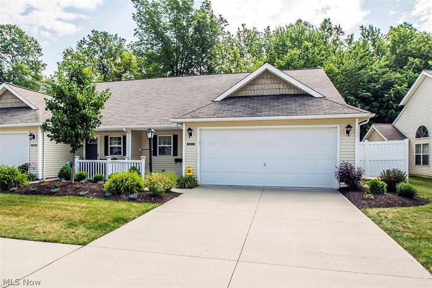 Move right into this Willow Woods ranch style condo featuring open layout and vaulted ceilings. Enjoy one level living in the bright, spacious living room with gas fireplace, area for formal dining, and abundant eat-in kitchen with all appliances leading to the private patio. King-sized owner's suite has entry to full bathroom with walk-in shower stall and super spacious walk-in closet. A second king-size bedroom connects to the main bathroom, and there's one more bedroom in this rare three-bedroom unit. Washer/dryer included in the laundry room off the foyer. Two-car attached garage. Pet friendly community. Owner occupant responsible for exterior maintenance of unit (siding, roof and windows). Close to highways and retail.