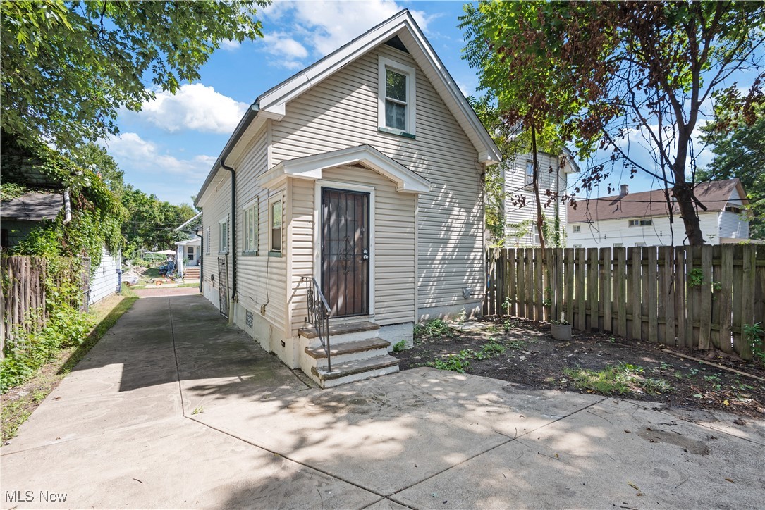 H L Morgans - Residential