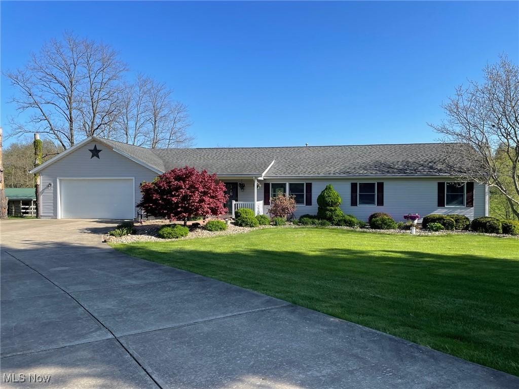 9605 Frazeysburg Road, Dresden, Ohio image 1