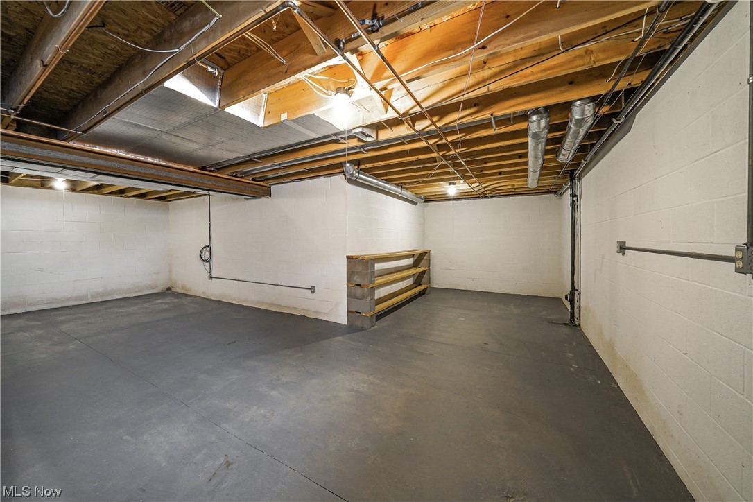 Mill Run Condos - Residential