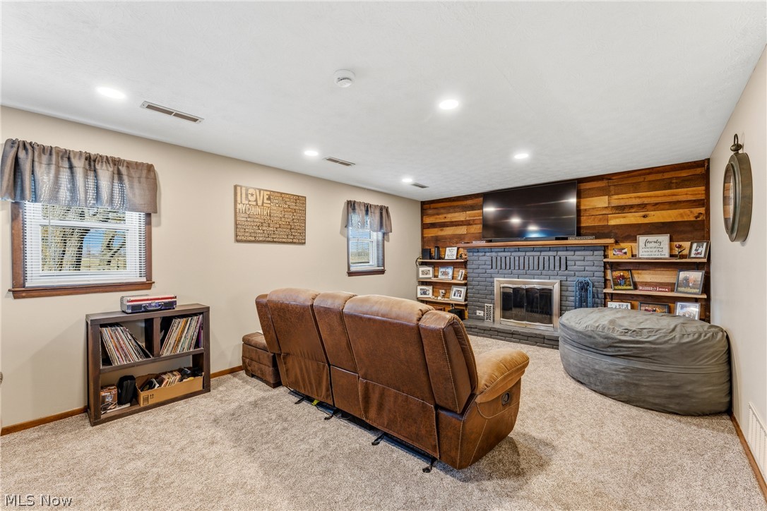 North Canton-Maximo Road Allot - Residential