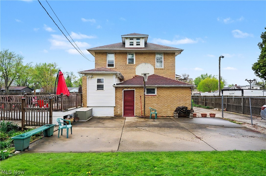 Village/Sebring - Residential