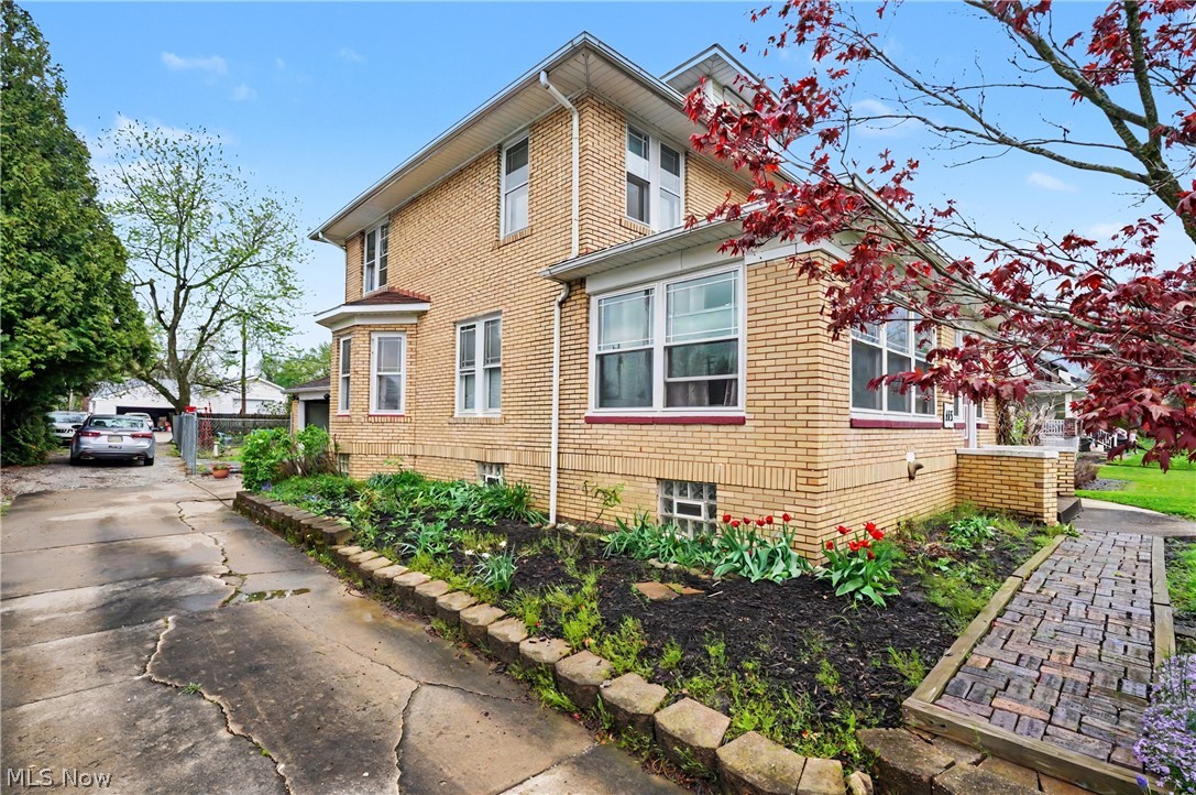 Village/Sebring - Residential