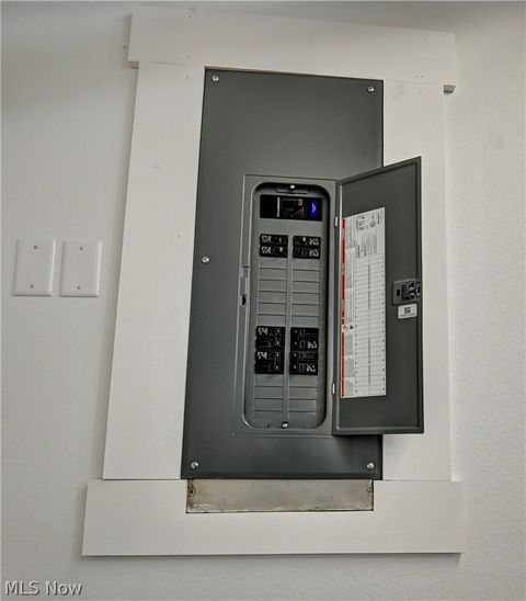 Tiny photo for 12870 Lincoln Street SE, Paris, OH 44669 (MLS # 5203078)