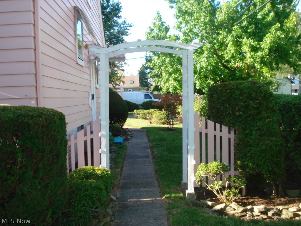 Ramona Heights - Residential