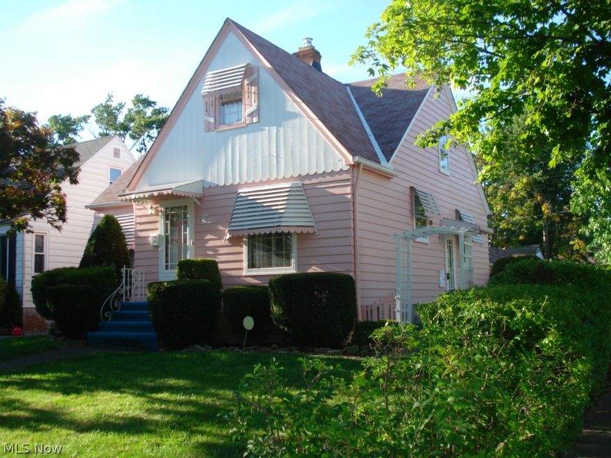 Many charming qualities in this bungalow/cape cod house.  Original features include: 4 panel wood doors, hardwood floors, built-in cabinet & more.  Walk-up attic can be finished - there's good headroom for another useable room.  This is a fixer-upper but was loved by the original owner.  Buyer must purchase with contents - per seller.