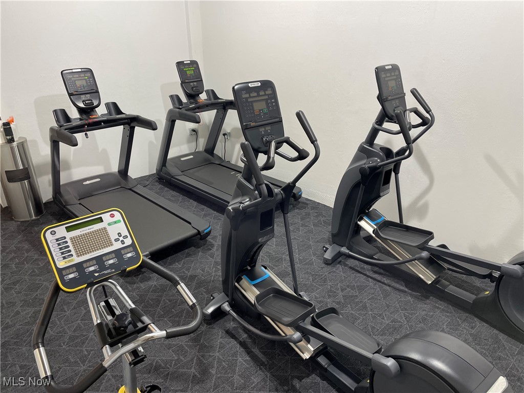 Stonebridge Plaza - Residential