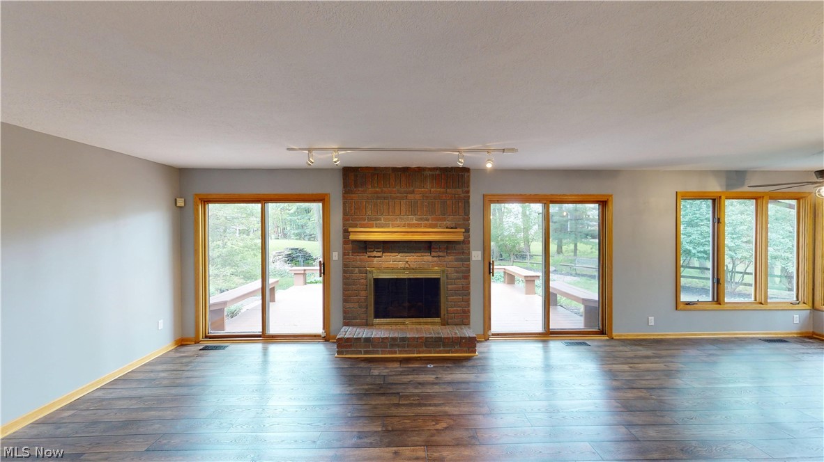 Hunters Crossing - Residential