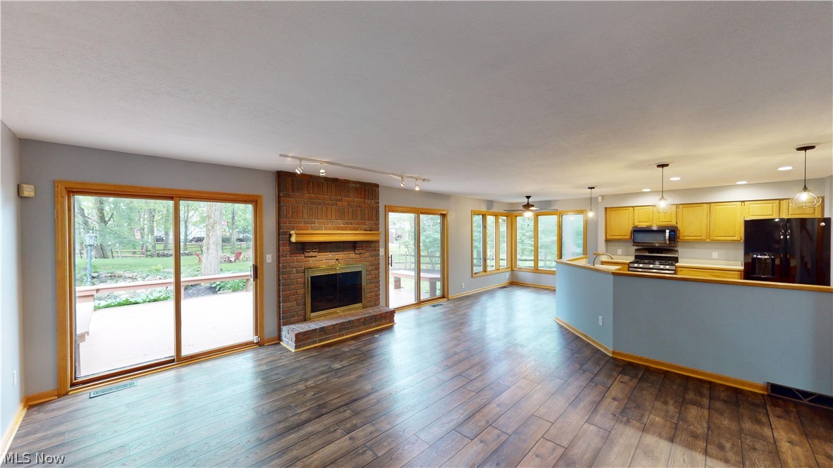 Hunters Crossing - Residential
