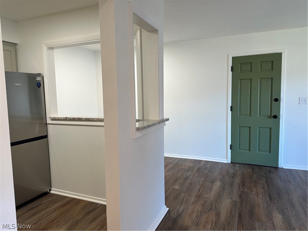 2 Meadowlawn Drive 7