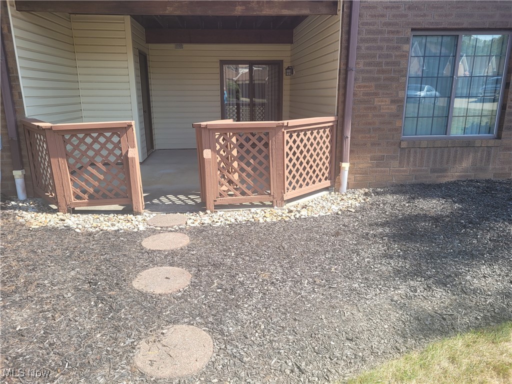 Building S/The Cts/Country Lake - Residential