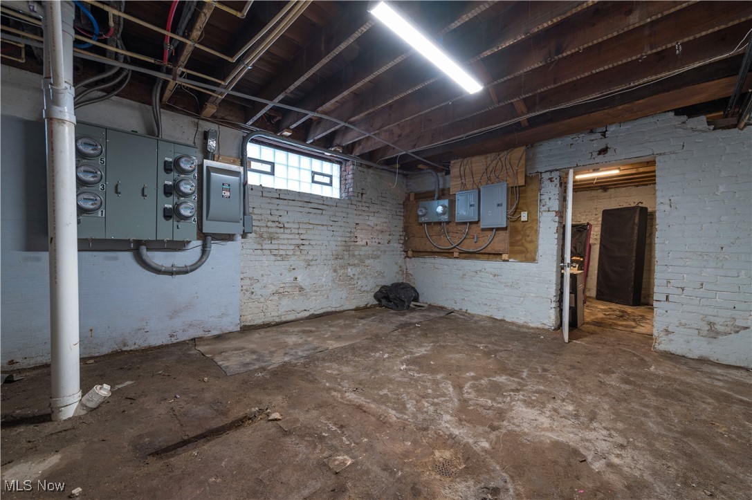 Coventry Mayfield Land Cos Su - Commercial Sale