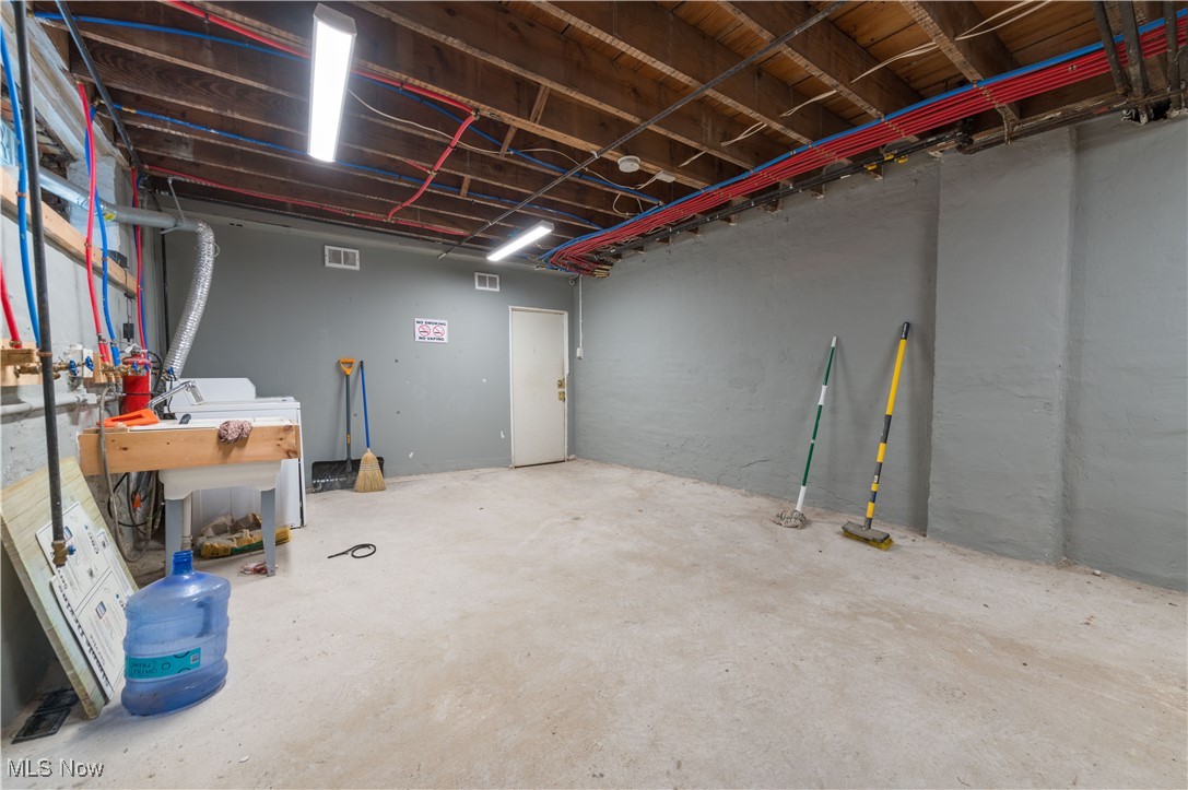 Coventry Mayfield Land Cos Su - Commercial Sale