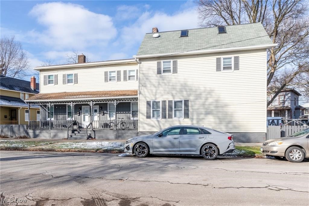 Cleveland, Ohio 44113, United States, 2 Bedrooms Bedrooms, ,1 BathroomBathrooms,Residential,Active,252575