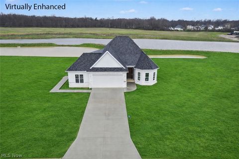 Homes For Sale - 6115 Century Boulevard<br/> Mahoning County, Canfield, OH 44406