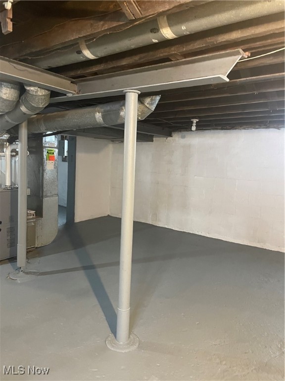 Cuyahoga Falls, Ohio 44221, United States, 3 Bedrooms Bedrooms, ,1 BathroomBathrooms,Residential,Pending,31085