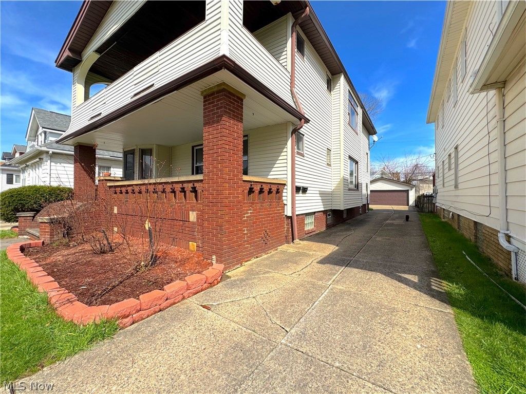 Photo of 3765 W 134th Street, Cleveland, OH 44111 (MLS # 5198481)