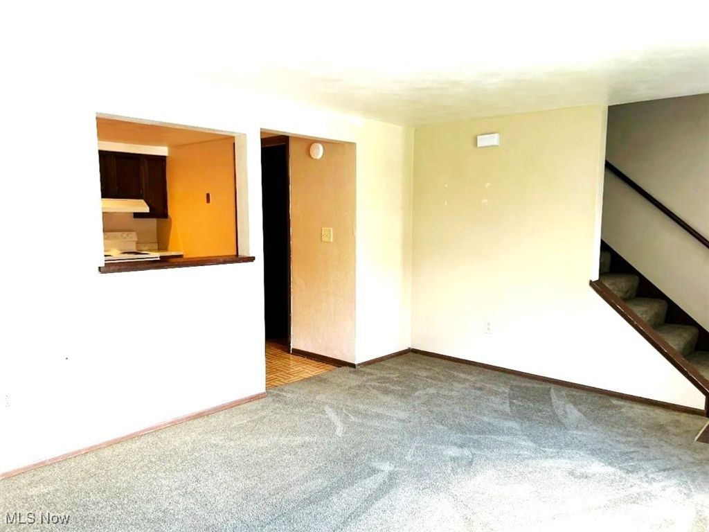 Photo of 980 Overlook Drive #L, Steubenville, OH 43953 (MLS # 5180415)