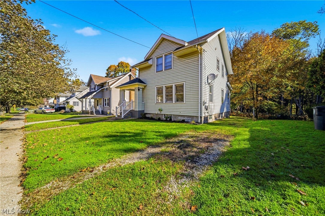 607 Sumatra Avenue