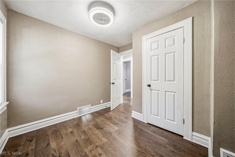 Tiny photo for 607 Sumatra Avenue, Akron, OH 44305 (MLS # 5255511)
