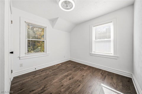 Tiny photo for 607 Sumatra Avenue, Akron, OH 44305 (MLS # 5255511)