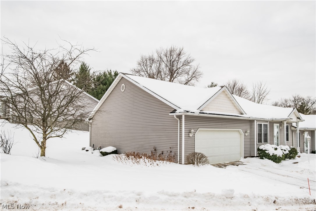 Lake Hollow Condo - Residential