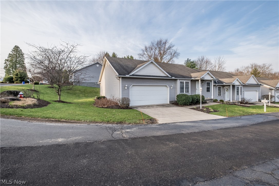 Lake Hollow Condo - Residential