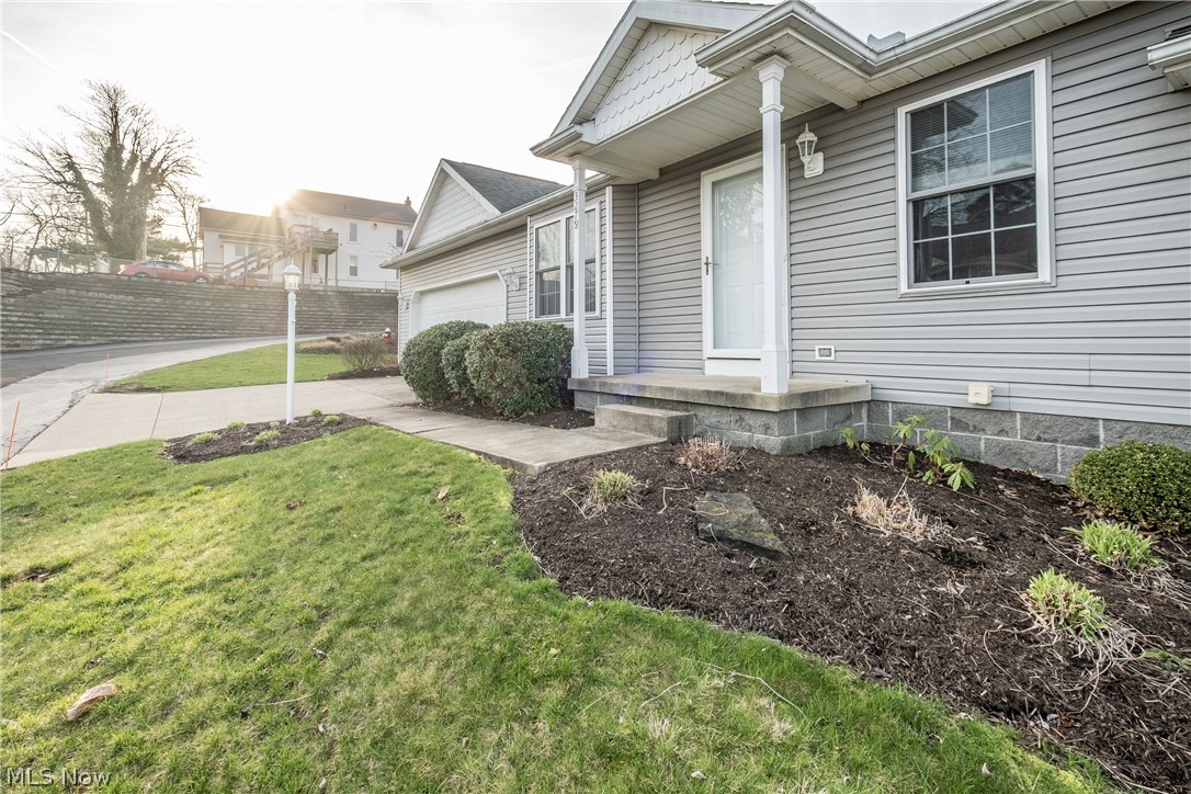 Lake Hollow Condo - Residential