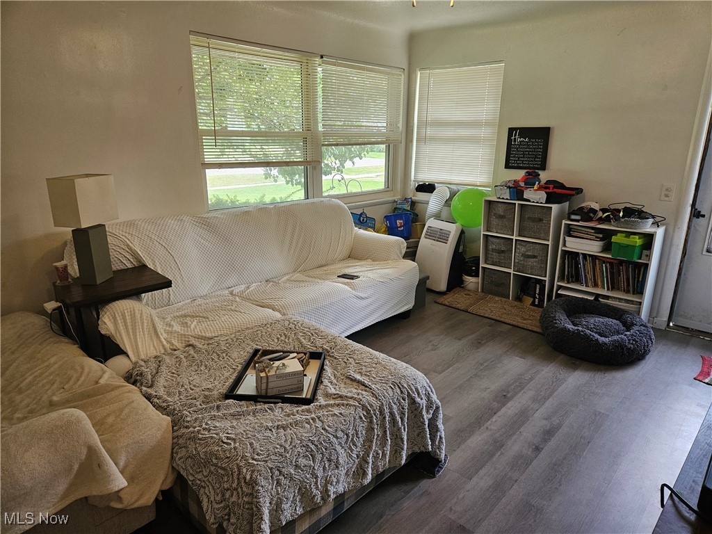 Middleburg Sec 25 - Residential Income