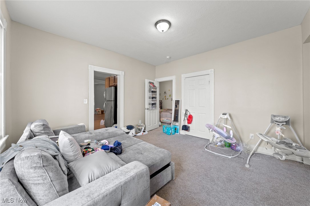 3187 W 44th Street