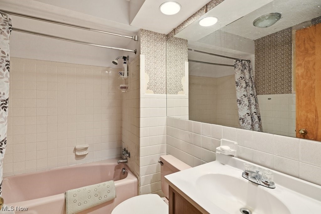 Vill Gr Sub - Residential