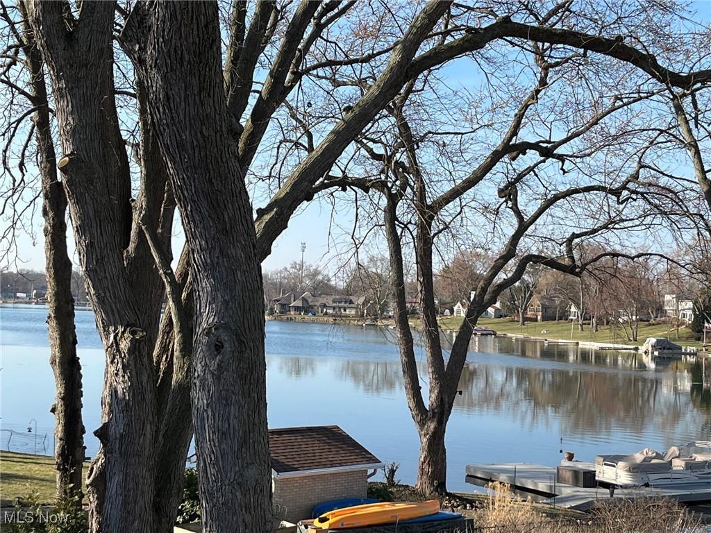 5460 Island Drive, Canton, Ohio image 36
