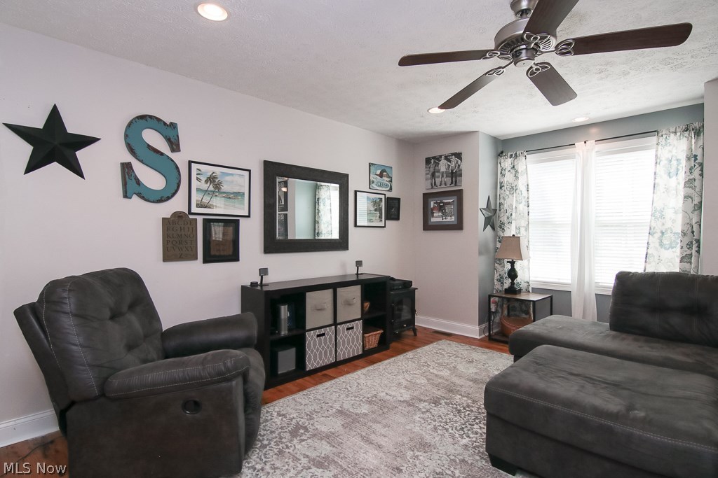 Kinters Sunny Acres 01 - Residential