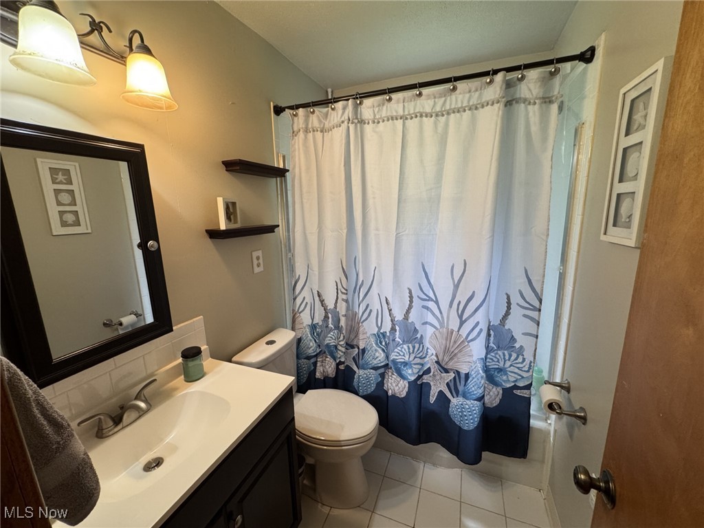 Parkersburg, West Virginia 26101, United States, 3 Bedrooms Bedrooms, ,1 BathroomBathrooms,Residential,Contingent,185340