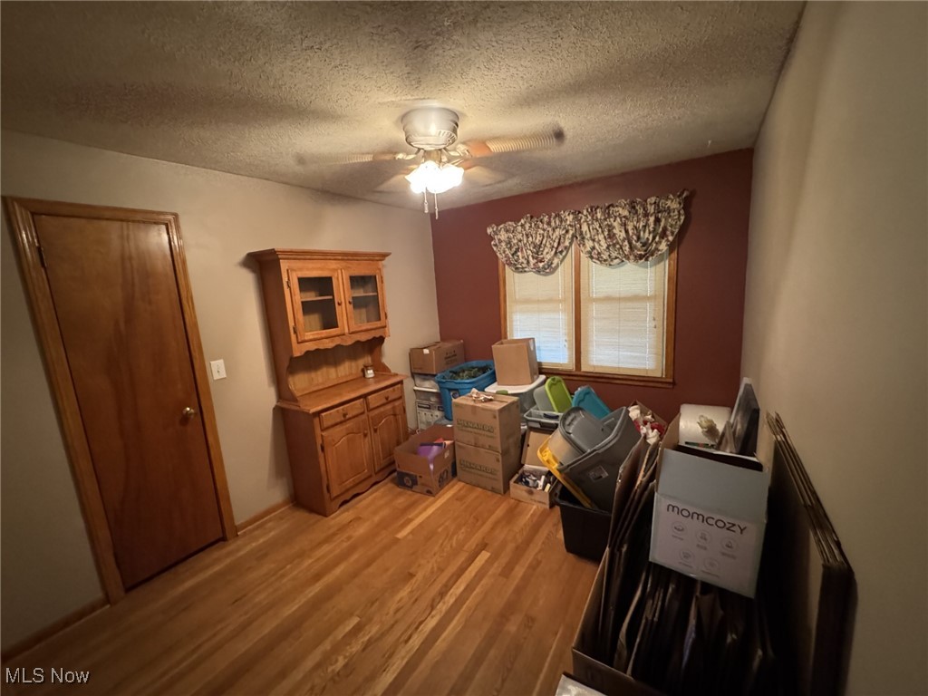 Parkersburg, West Virginia 26101, United States, 3 Bedrooms Bedrooms, ,1 BathroomBathrooms,Residential,Contingent,185340