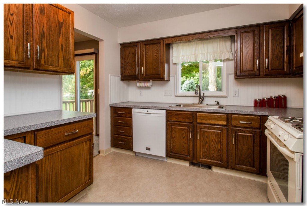 Imperial Woods 01 - Residential