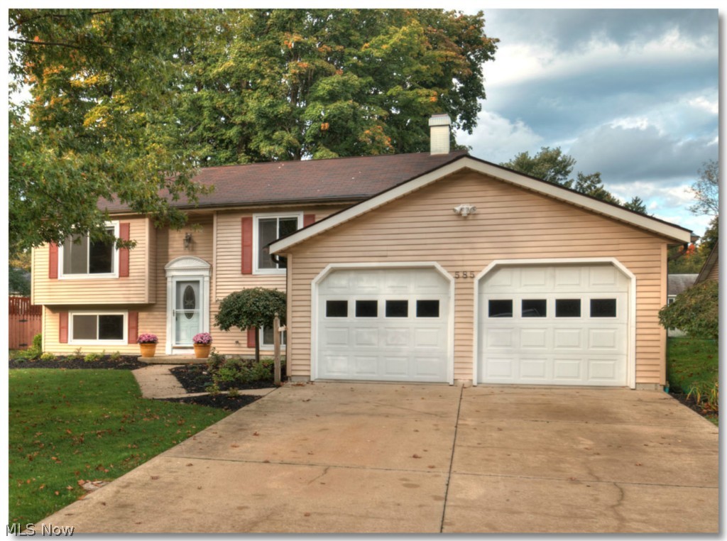 Imperial Woods 01 - Residential