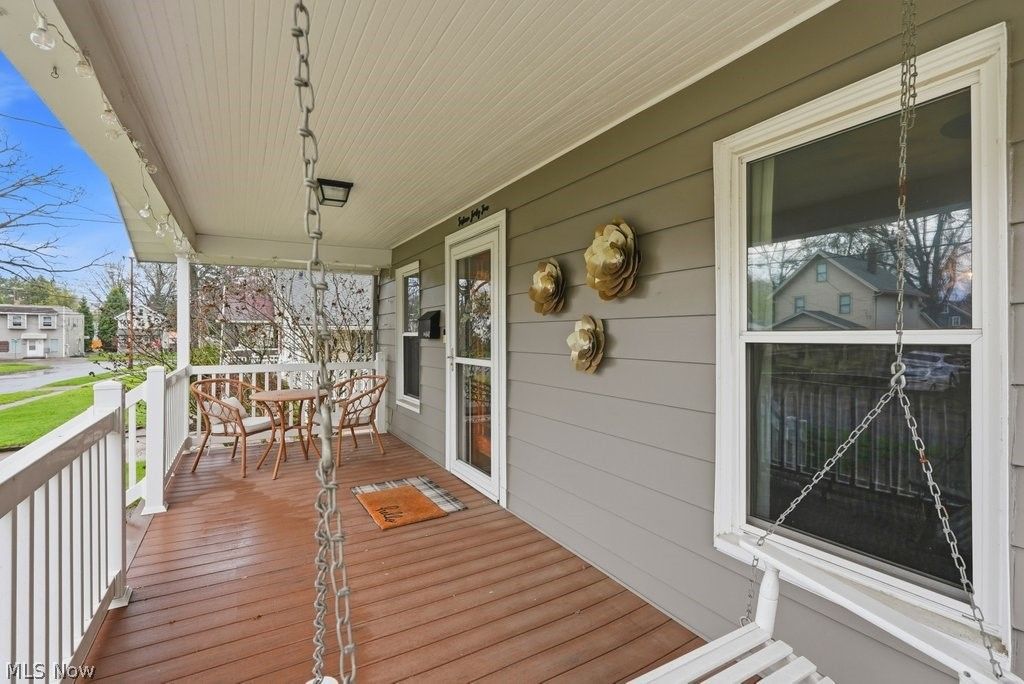 Photo of 1642 10th Street, Cuyahoga Falls, OH 44221 (MLS # 5202069)