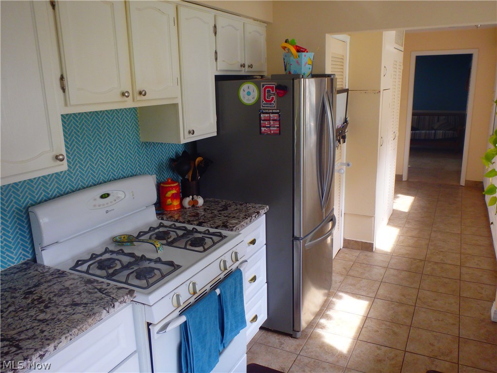 Clague Road Homes Co - Residential