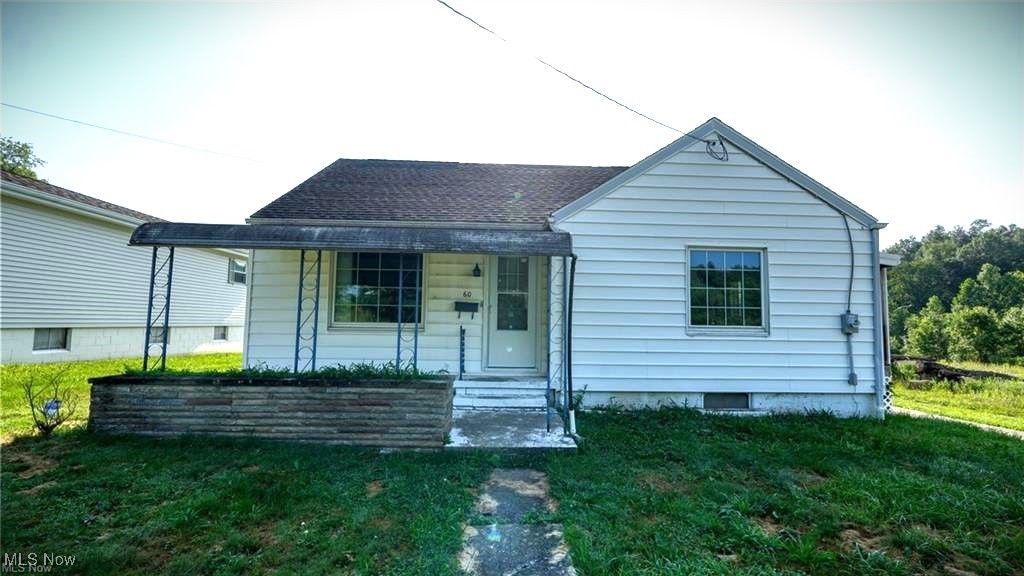 Landlord is currently making improvements to this 3-bedroom, 2-bath home that includes a THREE car garage, all on a great 1/4 acre lot. Availability is currently expected to be September 1st.