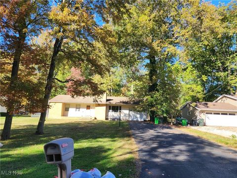 2115 Samira Stow OH 44224