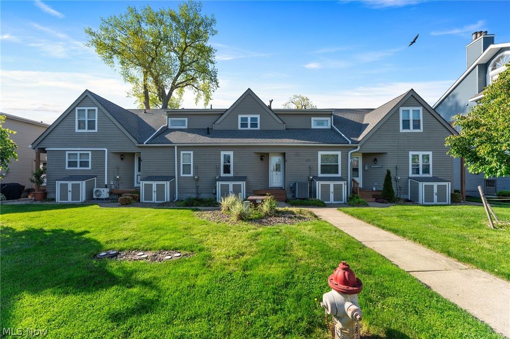 Photo of 13011 W Lake Road, Vermilion, OH 44089 (MLS # 5208883)