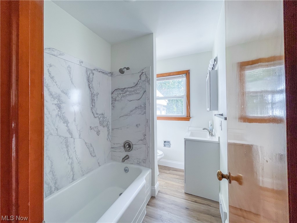 Metropolitan Savings And Loan - Residential