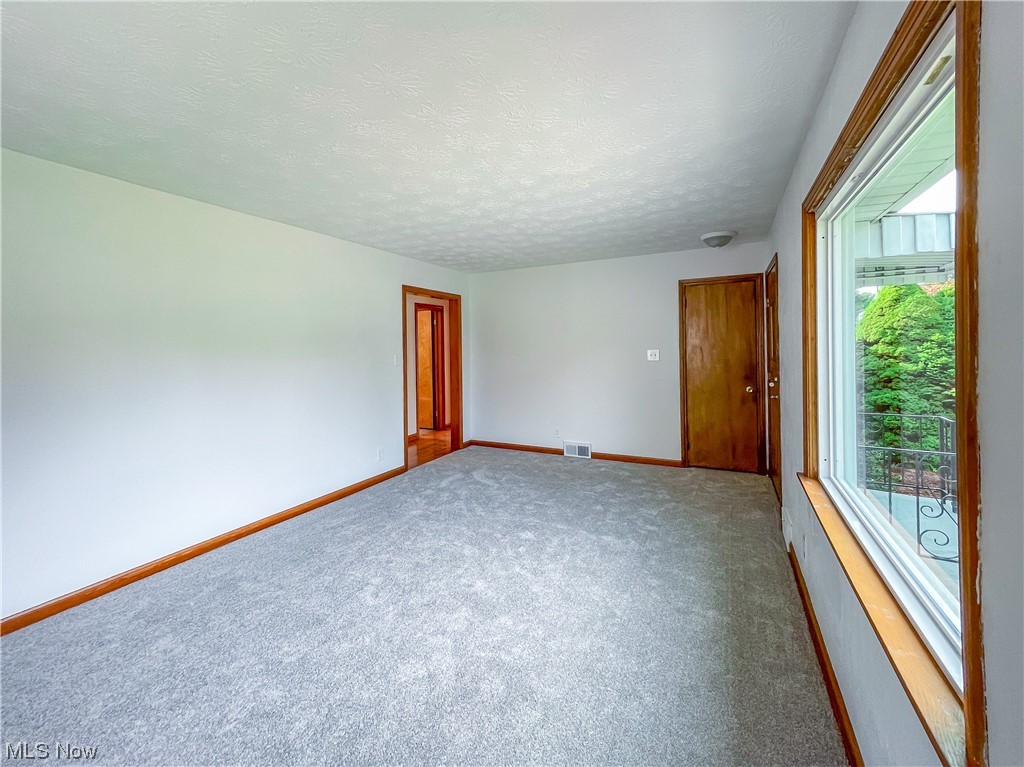 Metropolitan Savings And Loan - Residential