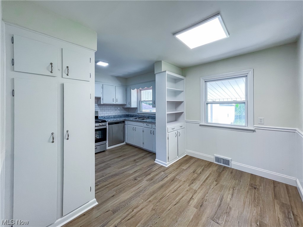 Metropolitan Savings And Loan - Residential