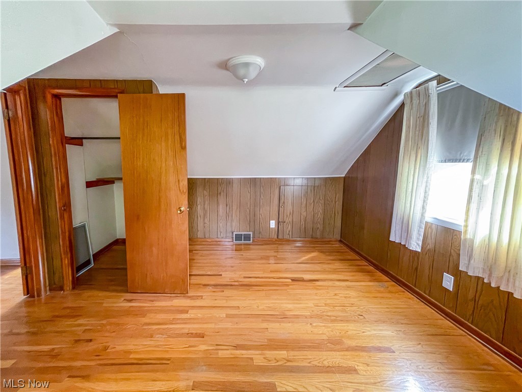 Metropolitan Savings And Loan - Residential