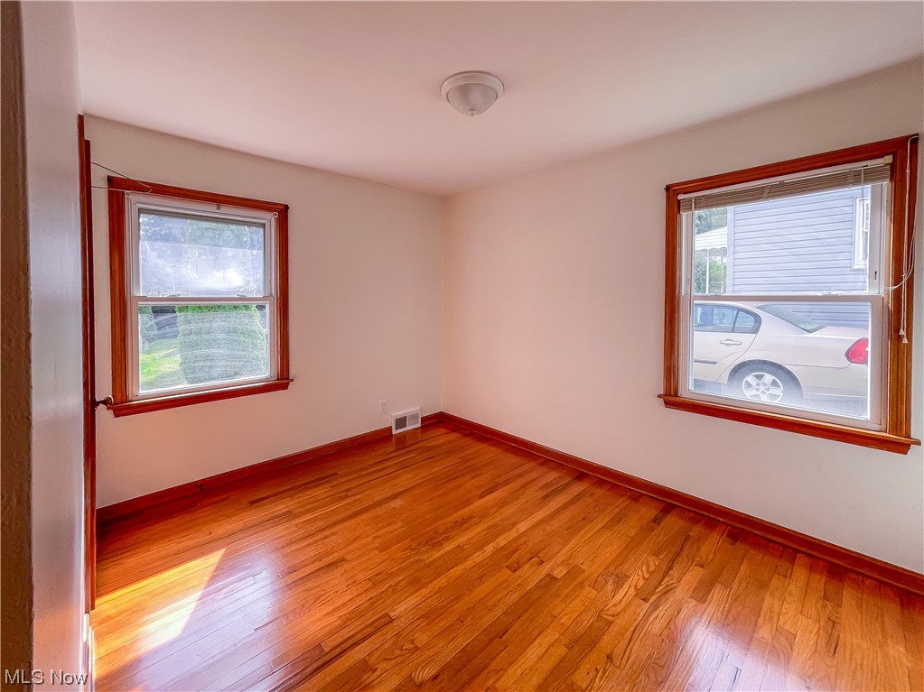 Metropolitan Savings And Loan - Residential