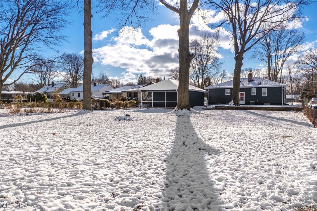 Settlement Acres Drive 03 - Residential