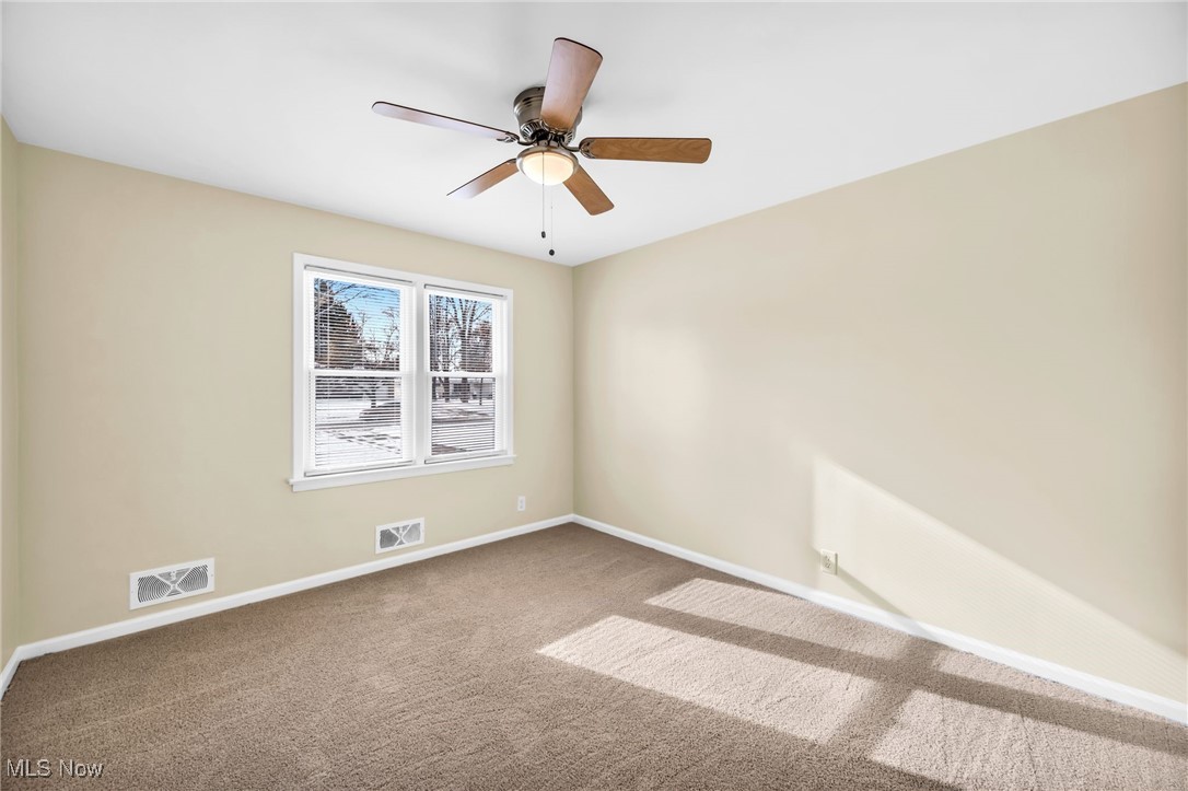 Settlement Acres Drive 03 - Residential